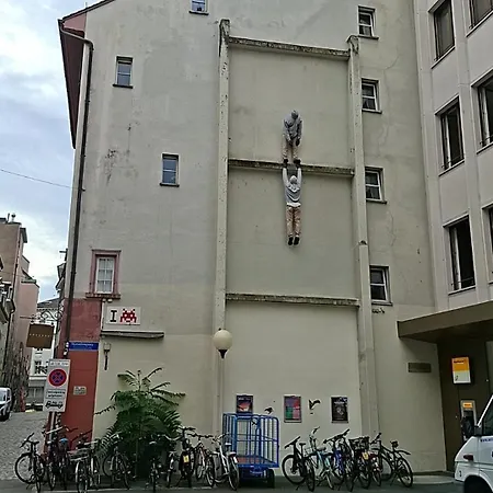 T1 Hyper Centre Saint-louis 